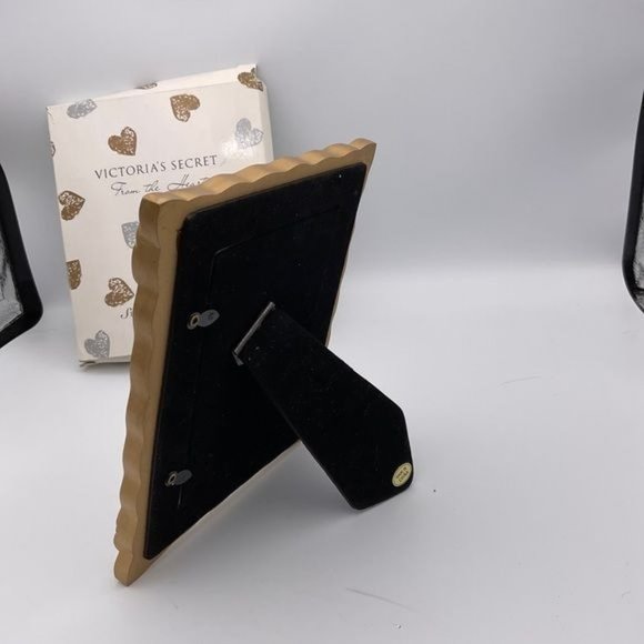 Victoria’s Secret VINTAGE Second Skin Satin Rose Gold Picture Frame NIB - Picture 2 of 3